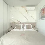 Apartment Your Holidays Wave A