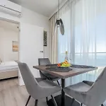 Apartment Your Holidays Wave A
