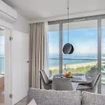 Your Holidays Wave A Apartment *